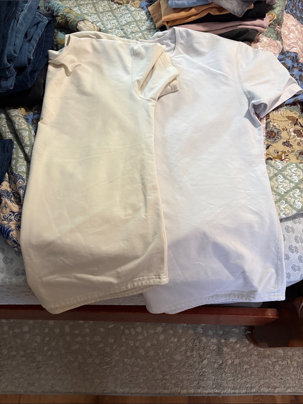 Basic Crew Neck Tee Pair in Cream and White